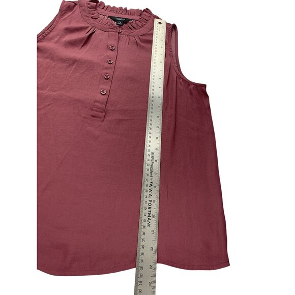 Simply Vera Wang Sleeveless Ruffle Collar Blouse In Maroon Size PS - Picture 7 of 9